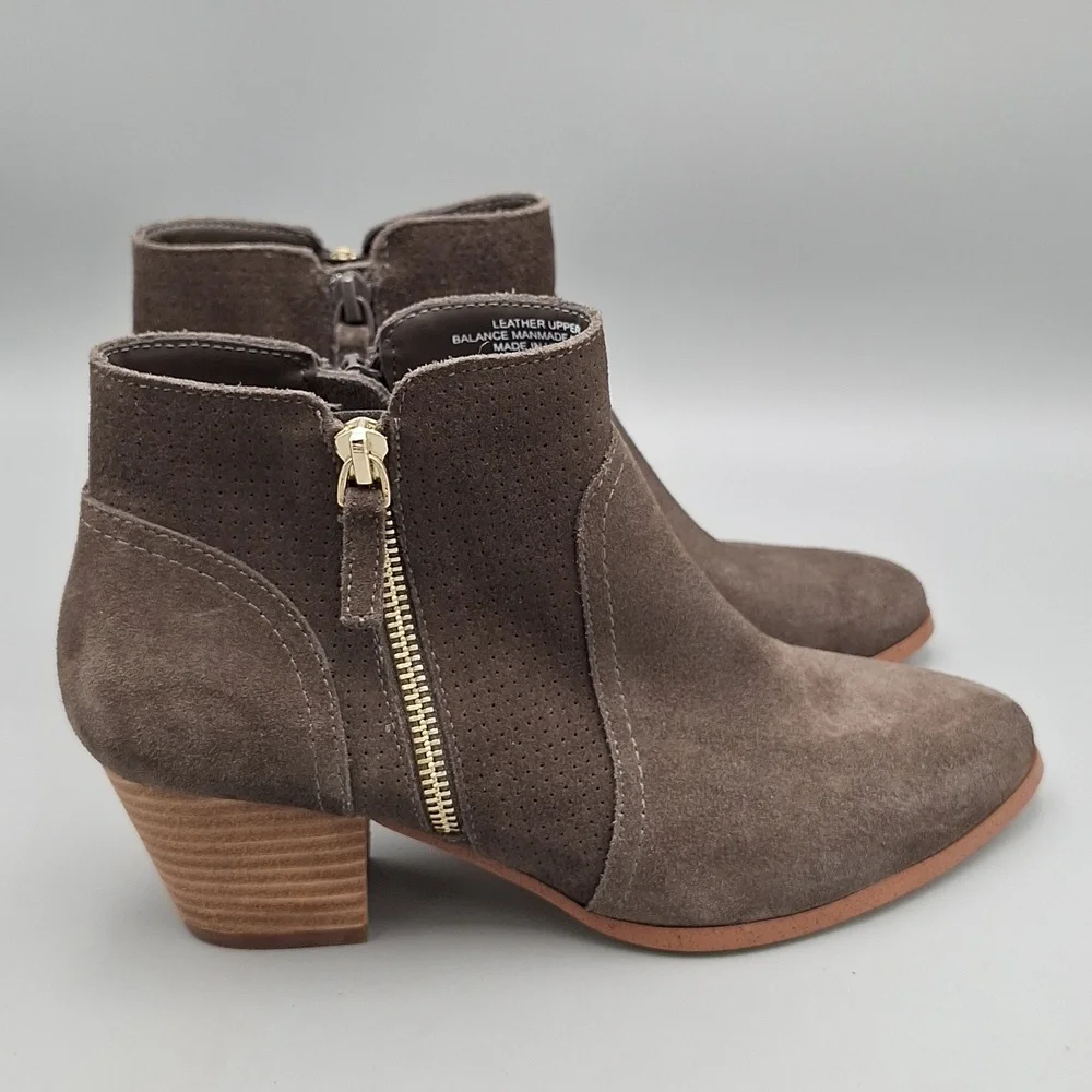 Violet & Red Carley Sz 7 Women's Zip up Bootie Heels - Picture 2 of 12